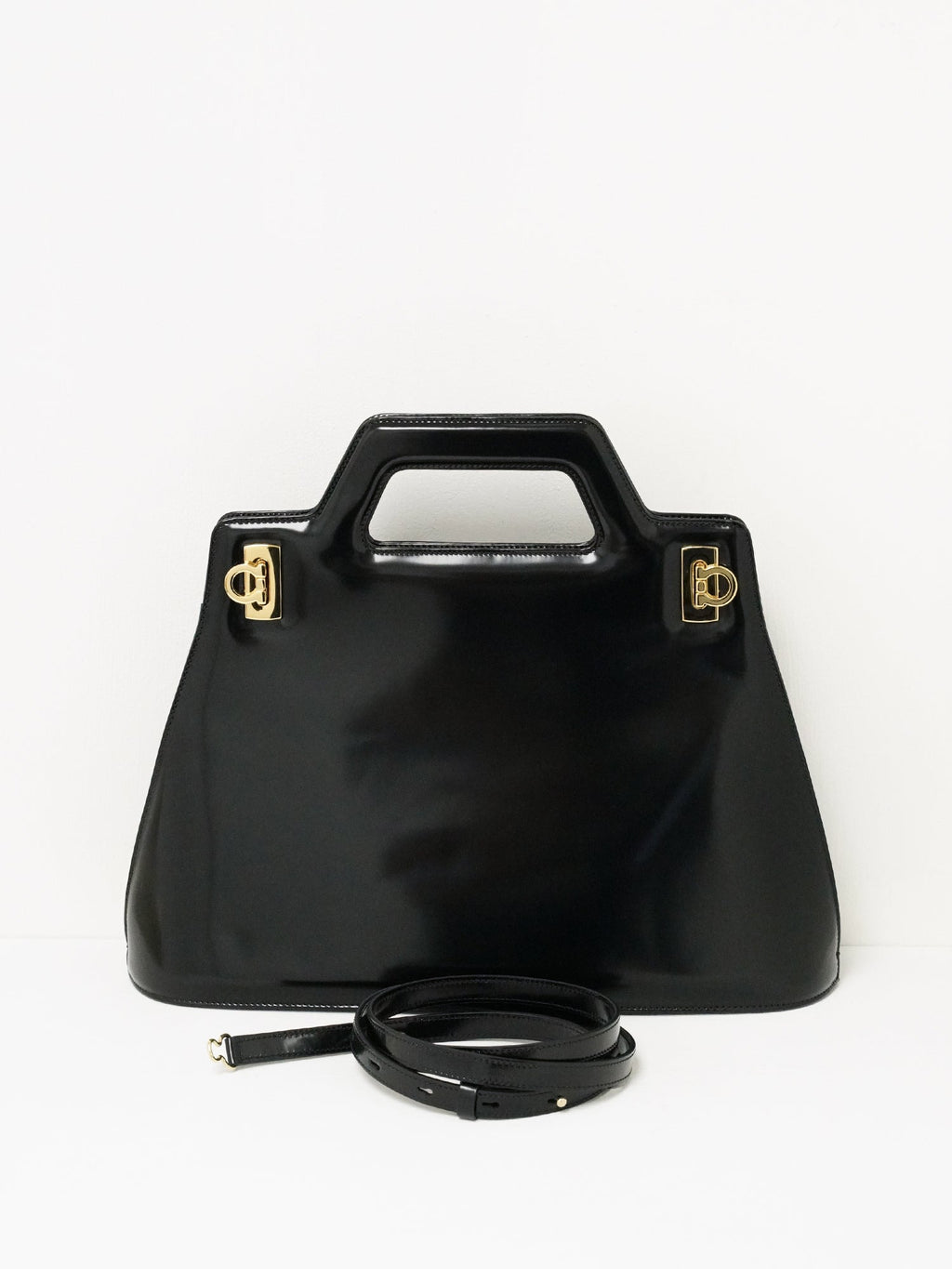 Ferragamo Wanda Handbag - Black