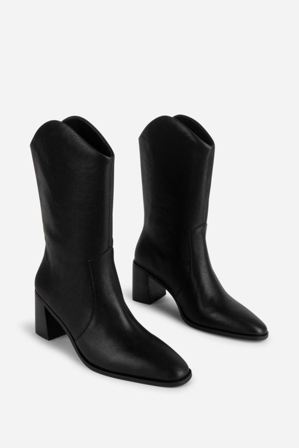 INTENTIONALLY __________. Worth Leather Western Boot - Black