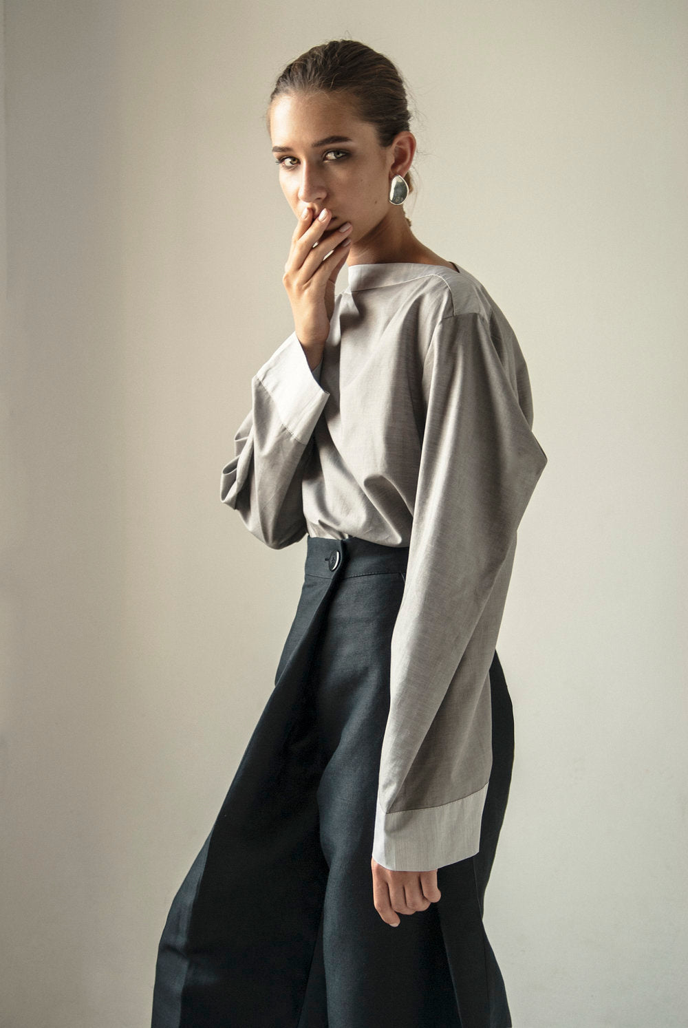 K M by L A N G E Wide leg crossover Button Sharovary pants - NAVY