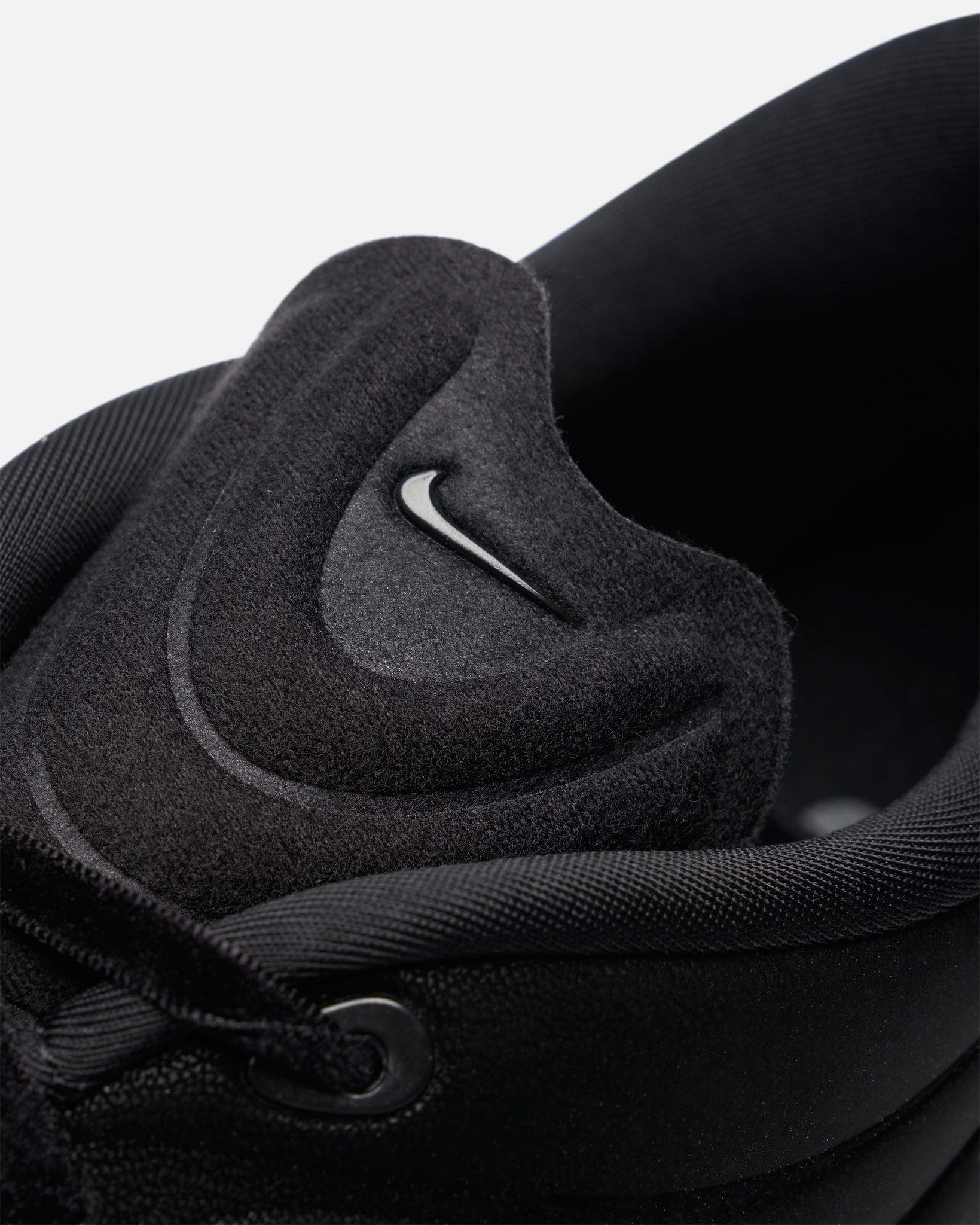 Nike Astra Ultra Sneaker