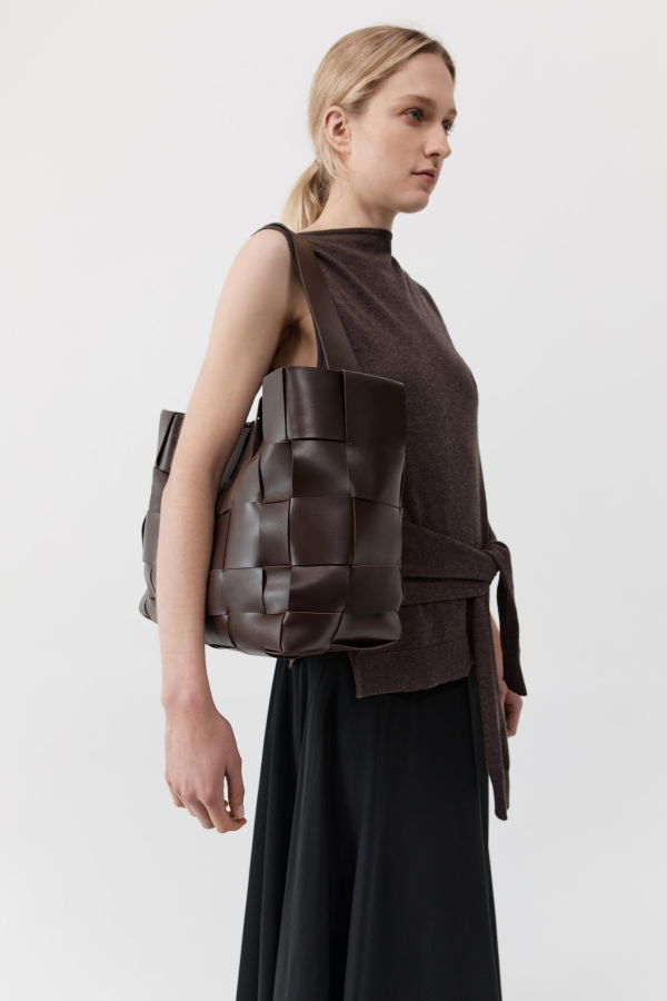 St. Agni Woven Large Tote - Chocolate