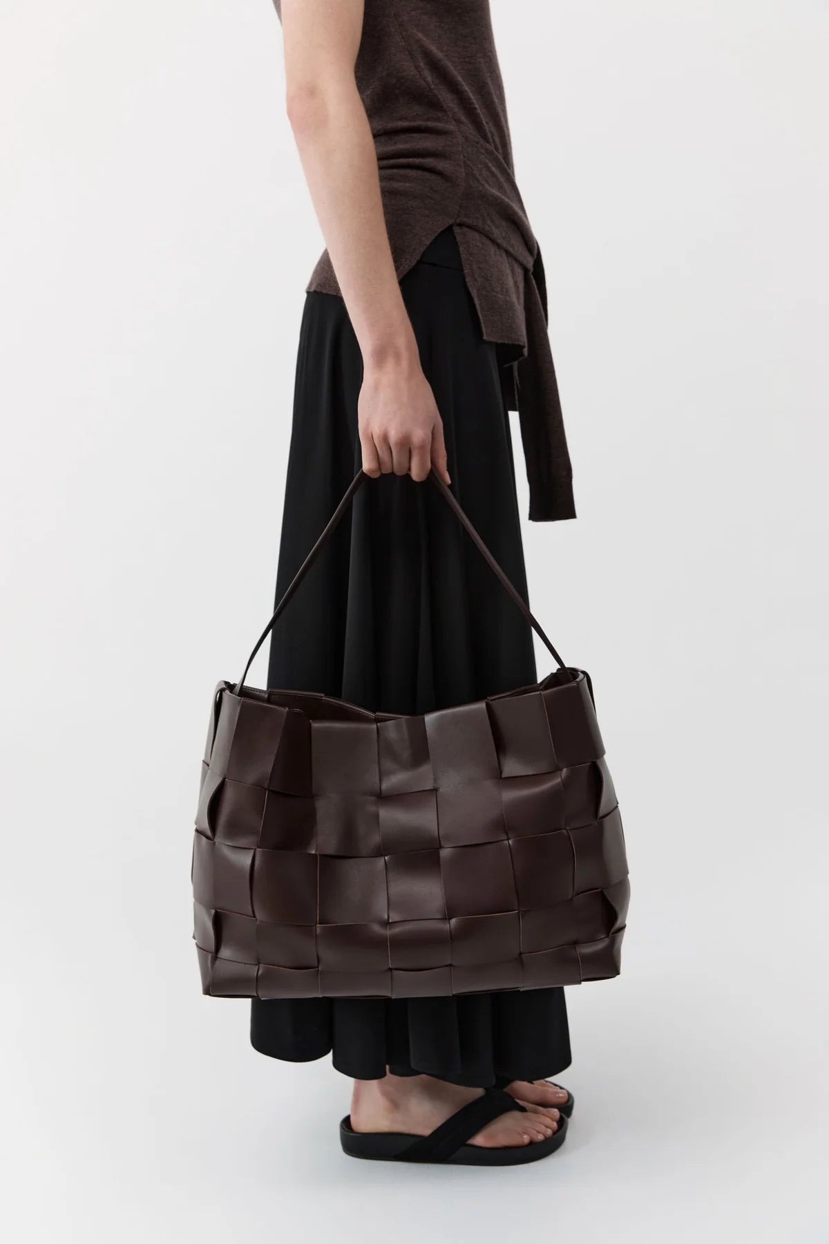 St. Agni Woven Large Tote - Chocolate