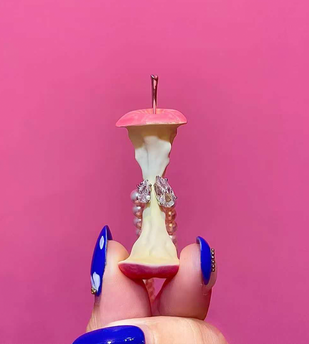 YVMIN Apple Core Earring (Pair)