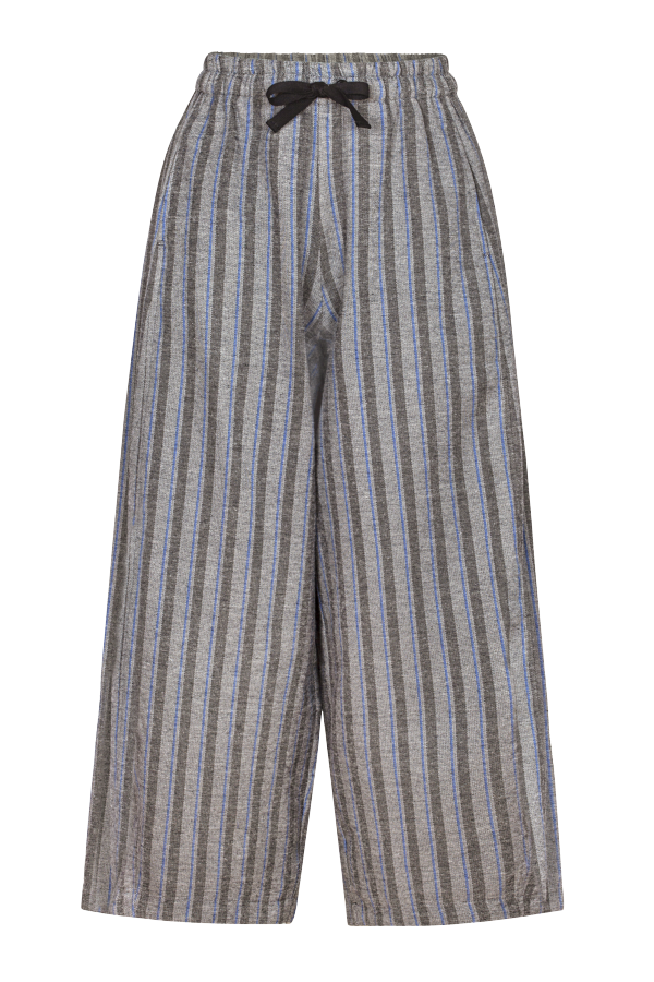 Untitled in Motion Yamina Pant