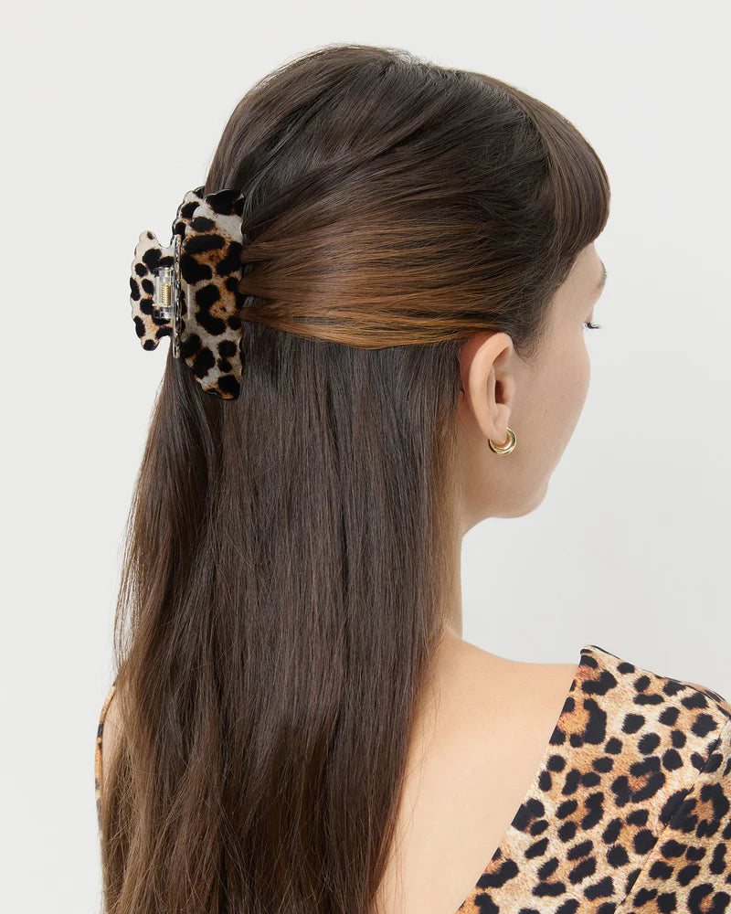 Loeffler Randall Yuri Scalloped Hair Claw