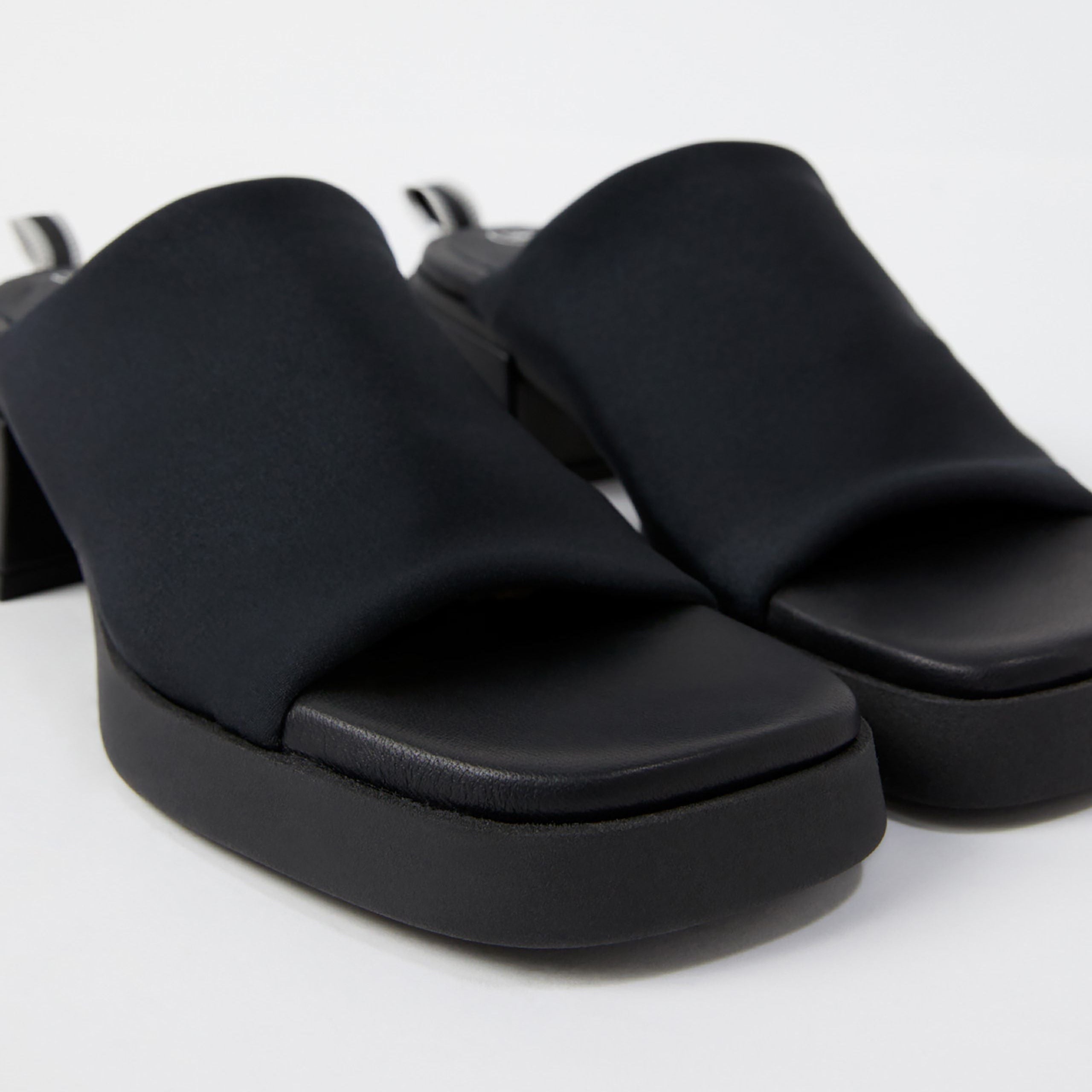 Miista Zooey Sandals - Black
